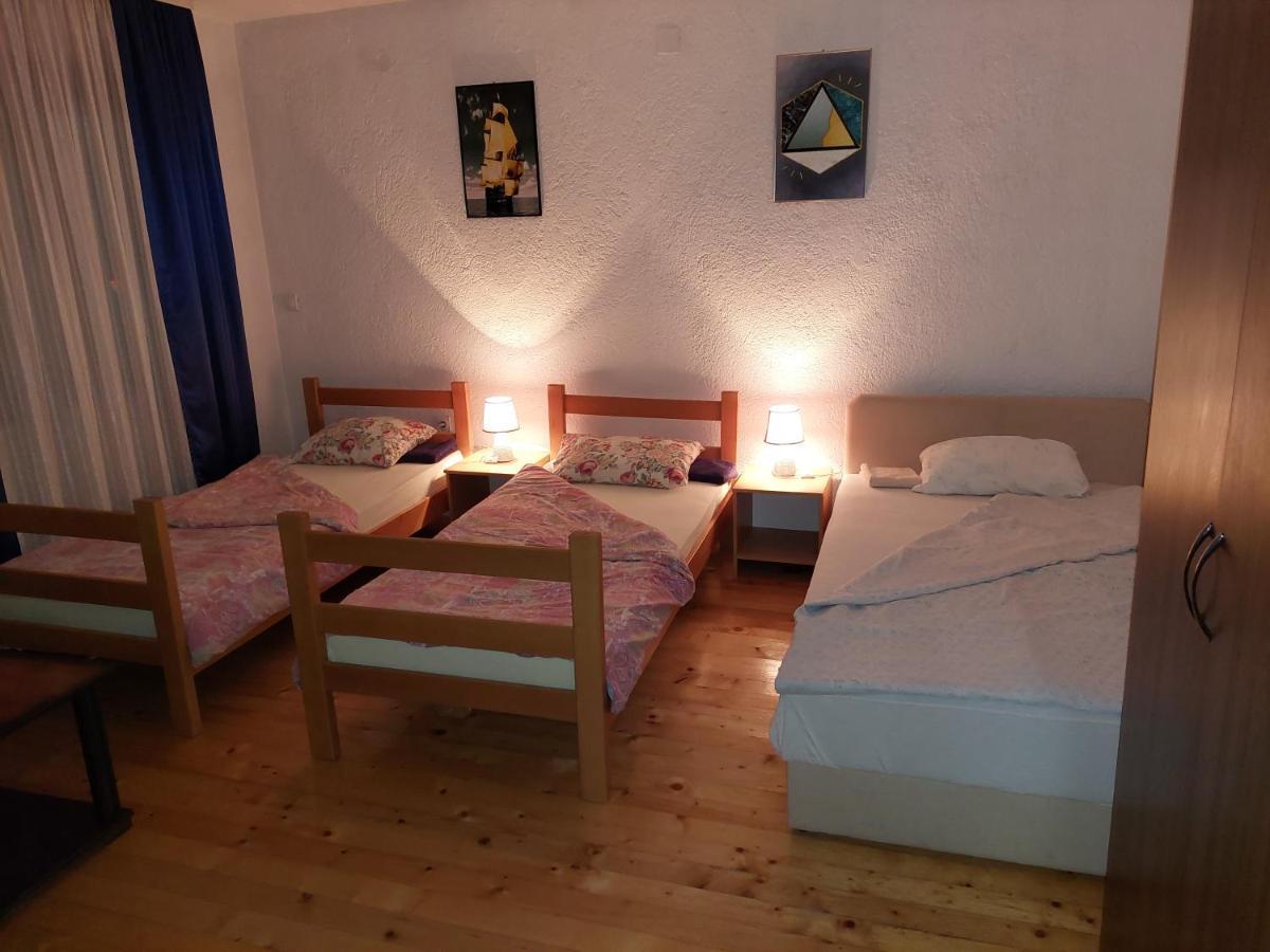 Mateski Guest House Ohrid Bagian luar foto